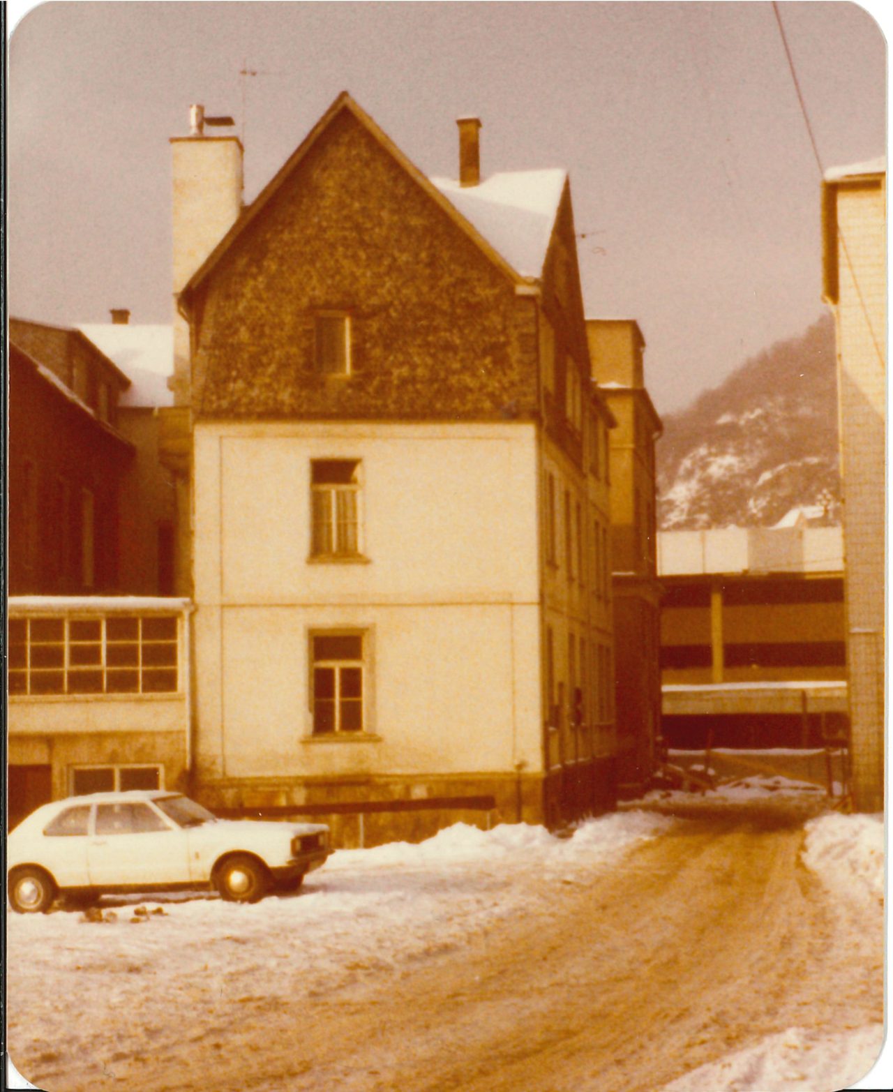 Historisches Firmengebäude der WELLGO GmbH in Idar-Oberstein, Winter 1982